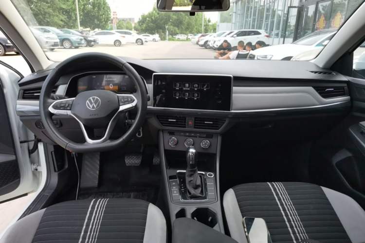 Used Volkswagen Bora 2023 200TSI DSG Comfort Edition Center Console