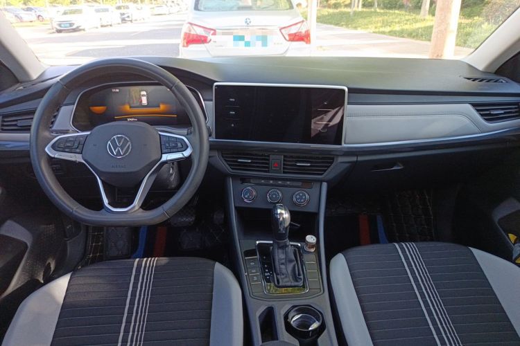 Used Volkswagen Bora 2023 200TSI DSG Comfort Edition Center Console