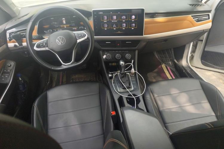 Used Volkswagen Bora 2023 200TSI DSG Smart Drive Version Center Console