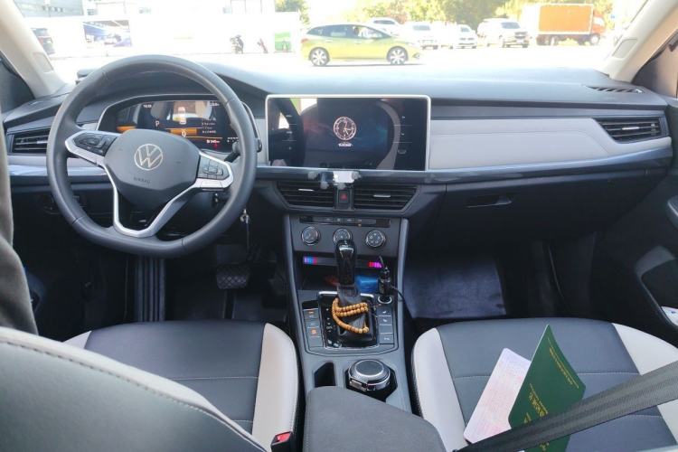 Used Volkswagen Bora 2023 200TSI DSG Comfort Edition Center Console