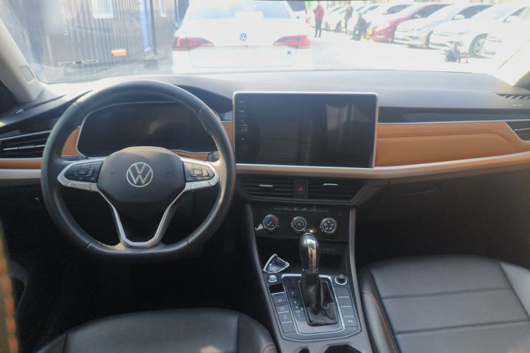Used Volkswagen Bora 2023 200TSI DSG Enjoyment Edition Center Console