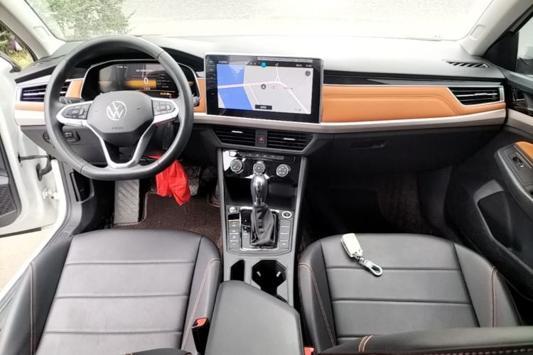 Used Volkswagen Bora 2023 280TSI DSG Comfort Edition Center Console