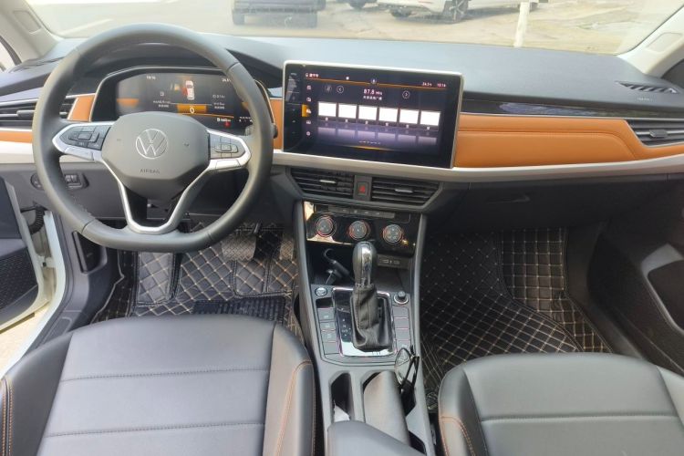 Used Volkswagen Bora 2023 200TSI DSG Enjoyment Edition Center Console