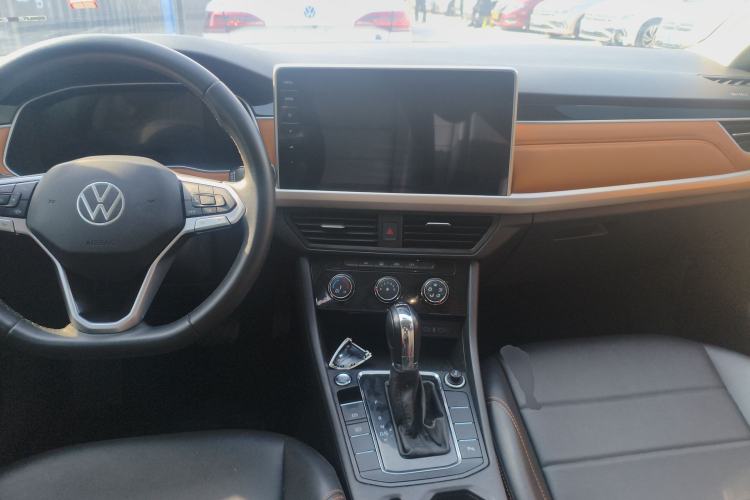 Used Volkswagen Bora 2023 200TSI DSG Enjoyment Edition Center Console