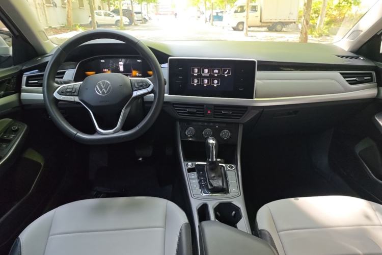 Used Volkswagen Bora 2023 200TSI DSG Enjoyment Edition Center Console