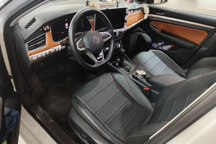 Used Volkswagen Bora 2023 200TSI DSG SmartDrive PRO Edition Driver Seat