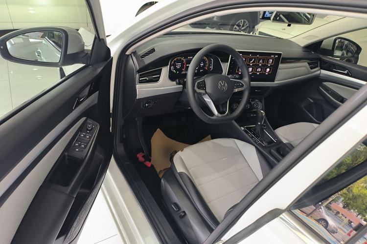 Used Volkswagen Bora 2023 200TSI DSG SmartDrive PRO Edition Driver Seat