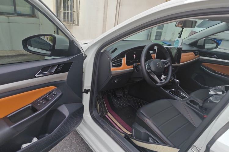 Used Volkswagen Bora 2023 200TSI DSG SmartDrive PRO Edition Driver Seat