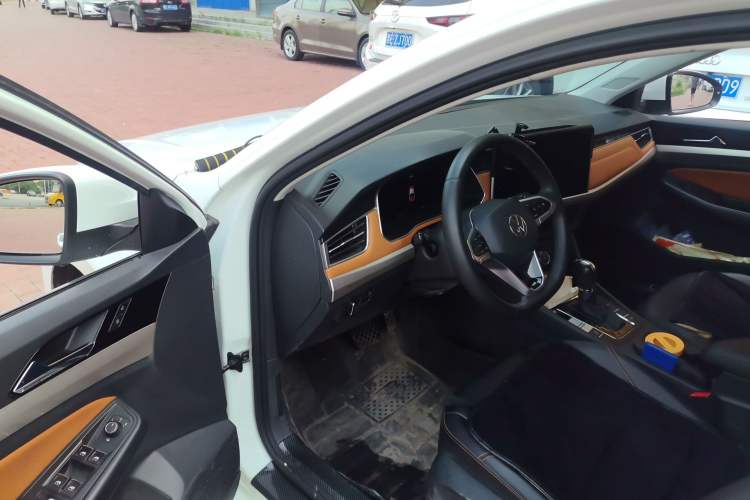 Used Volkswagen Bora 2023 200TSI DSG YueXing PRO Edition Driver Seat