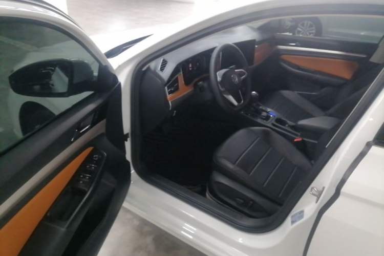 Used Volkswagen Bora 2023 200TSI DSG YueXing PRO Edition Driver Seat