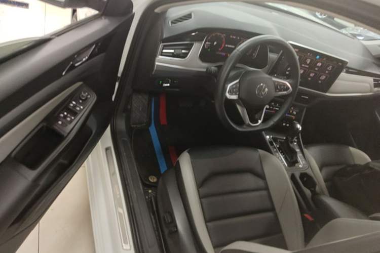 Used Volkswagen Bora 2023 300TSI DSG Prestige Edition Driver Seat