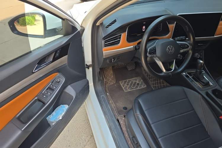 Used Volkswagen Bora 2023 Revised Version 200TSI DSG YueXing PRO Edition Driver Seat