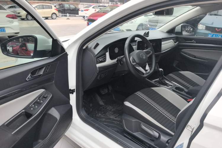 Used Volkswagen Bora 2023 200TSI DSG Comfort Edition Driver Seat