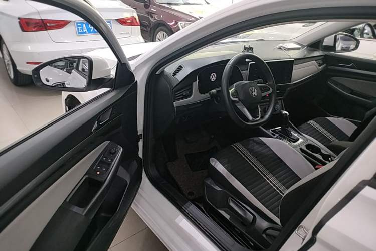 Used Volkswagen Bora 2023 200TSI DSG Comfort Edition Driver Seat