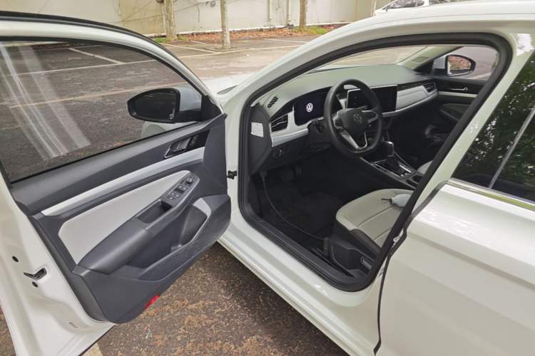 Used Volkswagen Bora 2023 200TSI DSG Enjoyment Edition Driver Seat