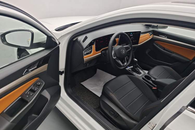 Used Volkswagen Bora 2023 200TSI DSG YueXing PRO Edition Driver Seat
