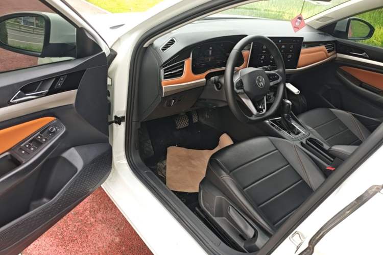 Used Volkswagen Bora 2023 200TSI DSG Enjoyment Edition Driver Seat