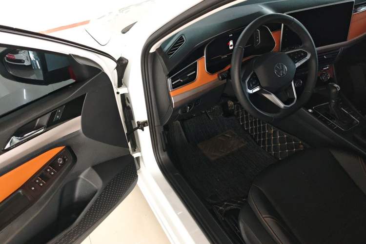 Used Volkswagen Bora 2023 200TSI DSG SmartDrive PRO Edition Driver Seat
