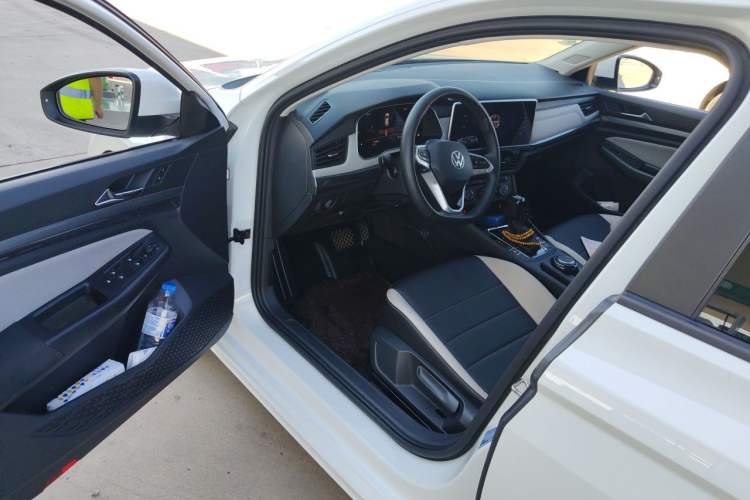 Used Volkswagen Bora 2023 200TSI DSG Comfort Edition Driver Seat