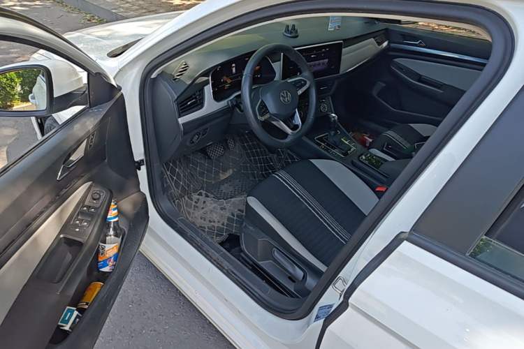 Used Volkswagen Bora 2023 200TSI DSG Comfort Edition Driver Seat
