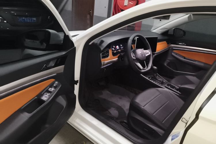 Used Volkswagen Bora 2023 200TSI DSG YueXing PRO Edition Driver Seat