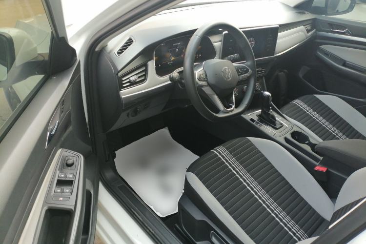 Used Volkswagen Bora 2023 1.5L Automatic Changer Limited Edition Driver Seat