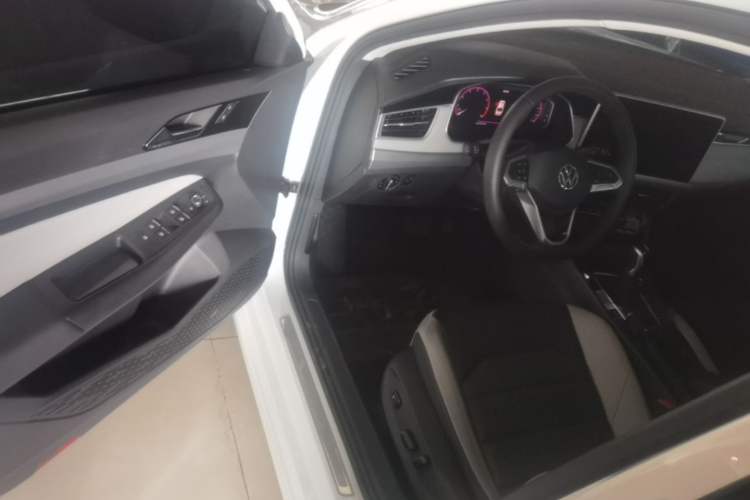 Used Volkswagen Bora 2023 300TSI DSG Prestige Edition Driver Seat