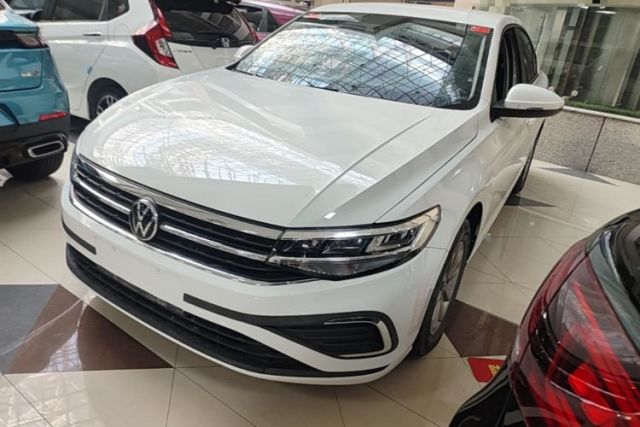 Ojetý Volkswagen Bora 2023 200TSI DSG Comfort Edition