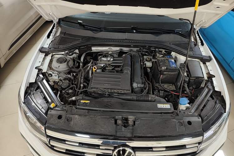 Used Volkswagen Bora 2023 200TSI DSG SmartDrive PRO Edition Engine Bay