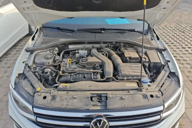 Used Volkswagen Bora 2023 300TSI DSG Prestige Edition Engine Bay