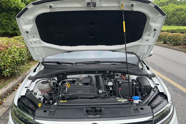 Used Volkswagen Bora 2023 200TSI DSG Comfort Edition Engine Bay