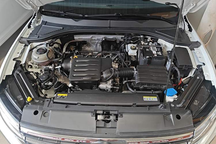 Used Volkswagen Bora 2023 1.5L Automatic Changer Limited Edition Engine Bay