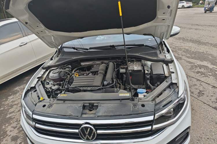 Used Volkswagen Bora 2023 200TSI DSG Smart Drive Version Engine Bay