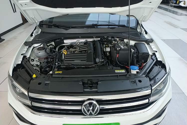 Used Volkswagen Bora 2023 200TSI DSG Enjoyment Edition Engine Bay