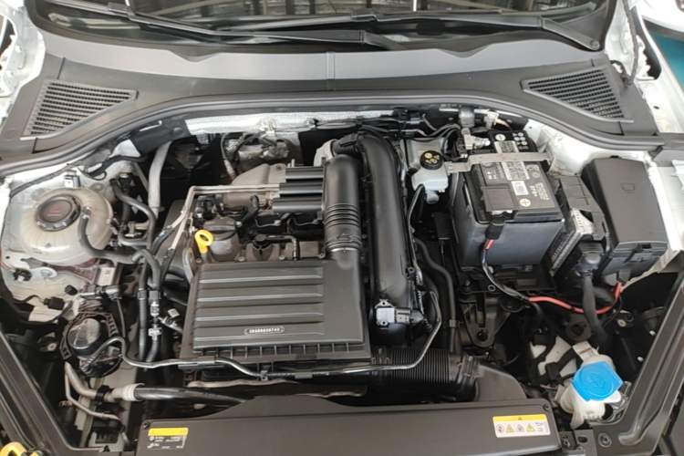 Used Volkswagen Bora 2023 280TSI DSG Prestige Edition Engine Bay