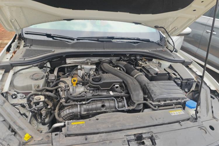Used Volkswagen Bora 2023 300TSI DSG Prestige Edition Engine Bay