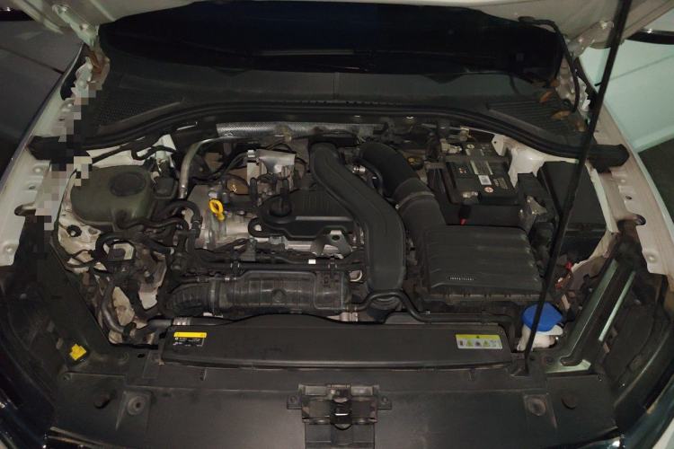 Used Volkswagen Bora 2023 300TSI DSG Prestige Edition Engine Bay