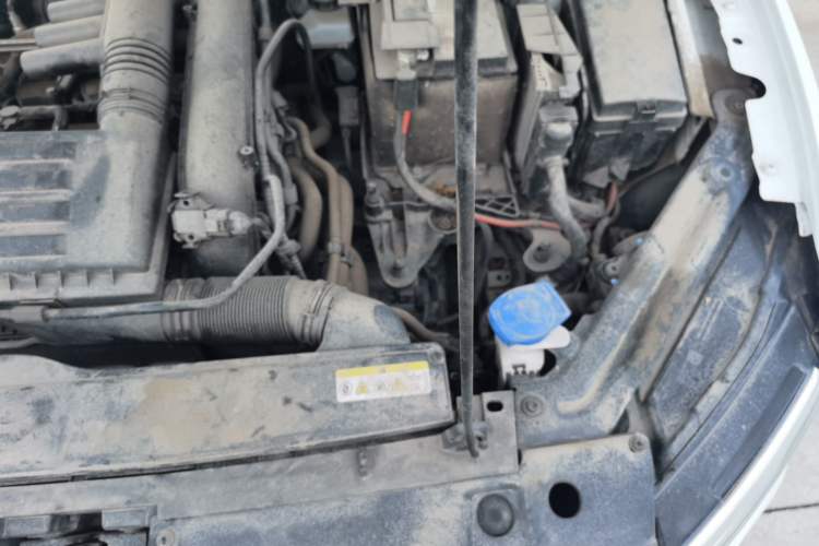 Used Volkswagen Bora 2023 200TSI DSG Comfort Edition Engine Bay Left