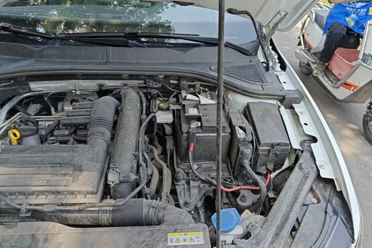 Used Volkswagen Bora 2023 200TSI DSG Enjoyment Edition Engine Bay Left