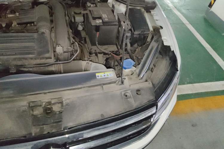 Used Volkswagen Bora 2023 200TSI DSG YueXing PRO Edition Engine Bay Left