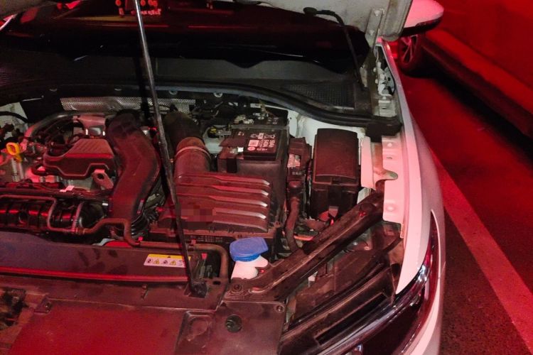 Used Volkswagen Bora 2023 300TSI DSG Prestige Edition Engine Bay Left