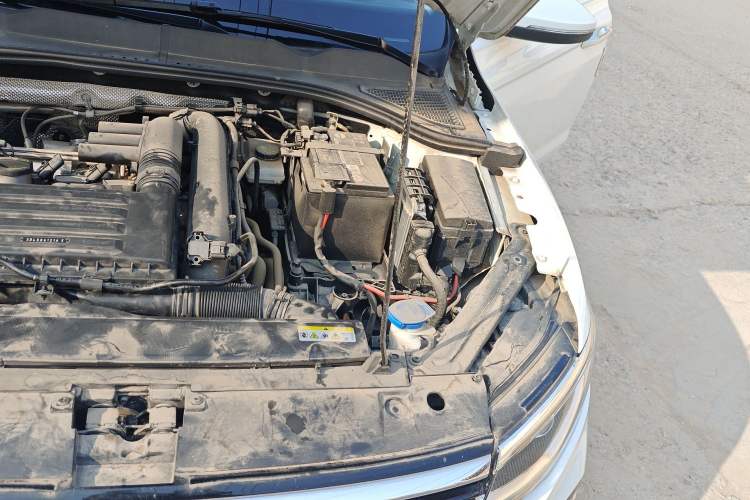 Used Volkswagen Bora 2023 200TSI DSG SmartDrive PRO Edition Engine Bay Left