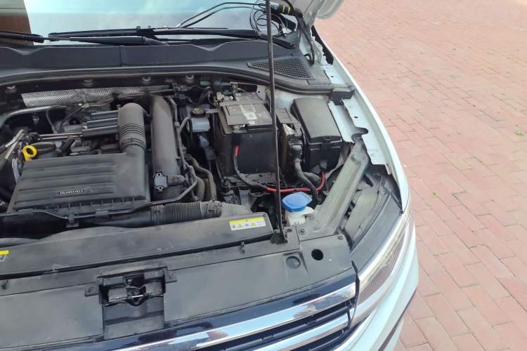 Used Volkswagen Bora 2023 200TSI DSG YueXing PRO Edition Engine Bay Left
