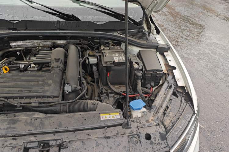 Used Volkswagen Bora 2023 280TSI DSG Comfort Edition Engine Bay Left