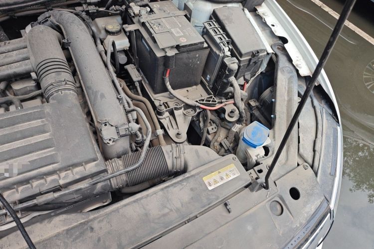 Used Volkswagen Bora 2023 200TSI DSG Enjoyment Edition Engine Bay Left