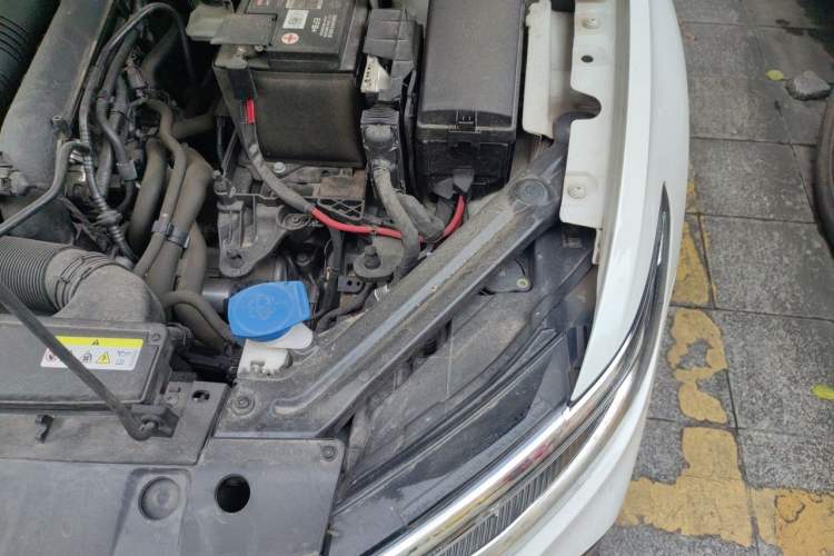 Used Volkswagen Bora 2023 280TSI DSG Comfort Edition Engine Bay Left