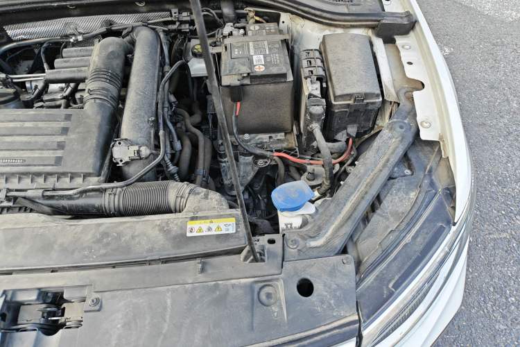 Used Volkswagen Bora 2023 200TSI DSG Smart Drive Version Engine Bay Left