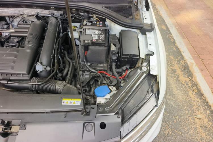 Used Volkswagen Bora 2023 200TSI DSG Comfort Edition Engine Bay Left