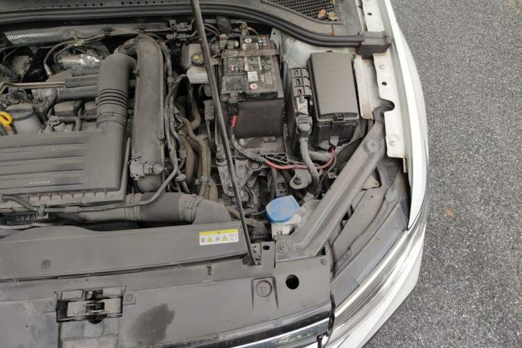 Used Volkswagen Bora 2023 200TSI DSG Enjoyment Edition Engine Bay Left