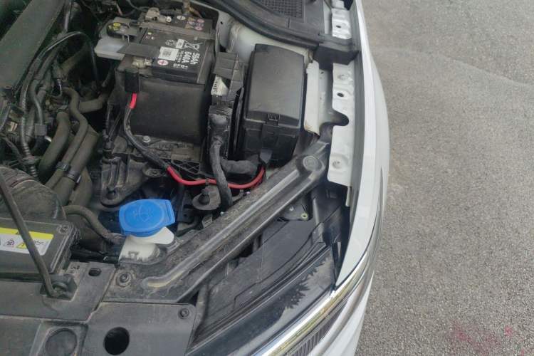 Used Volkswagen Bora 2023 200TSI DSG Enjoyment Edition Engine Bay Left